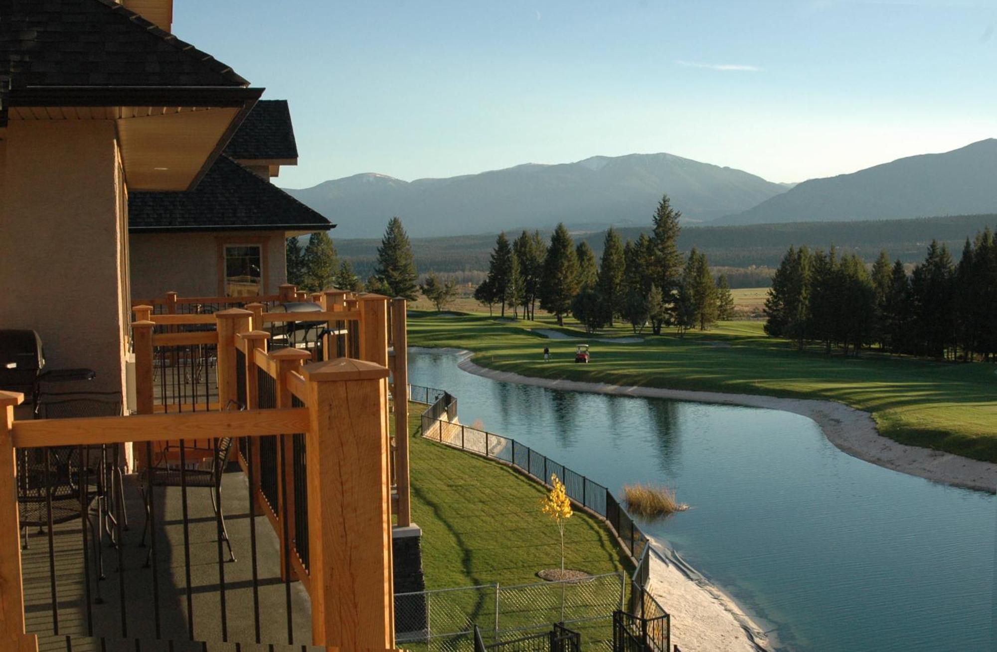 Bighorn Meadows Resort Radium Hot Springs Eksteriør billede